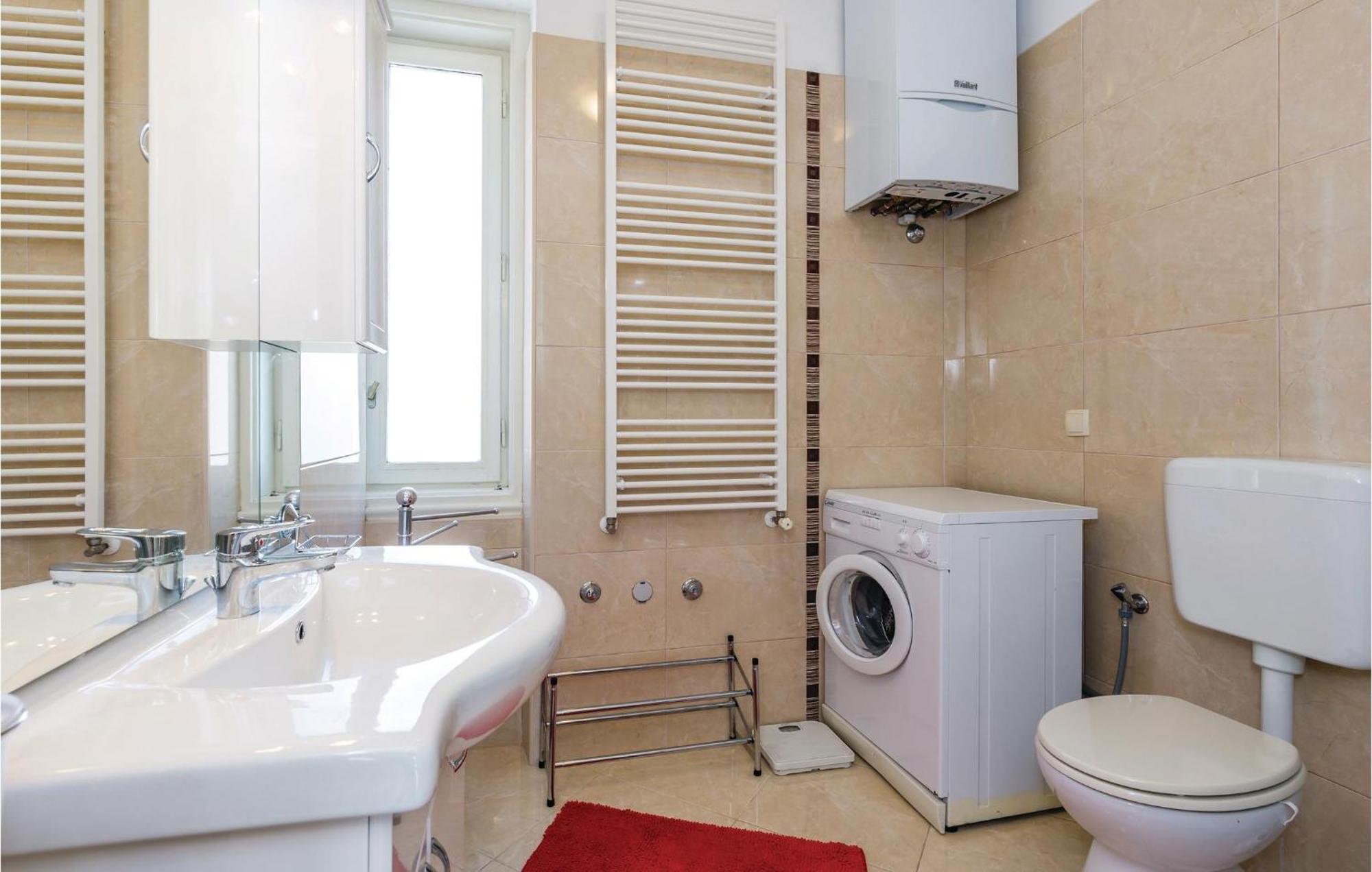 Gorgeous Apartment In Rijeka With Kitchen 외부 사진